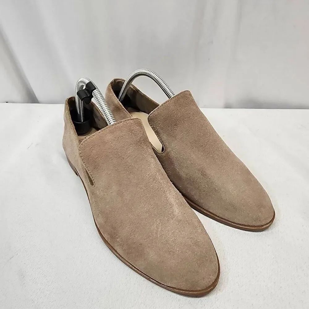 Crown Vintage Women's 9 Carla Suede Slip-On Loafer Tan